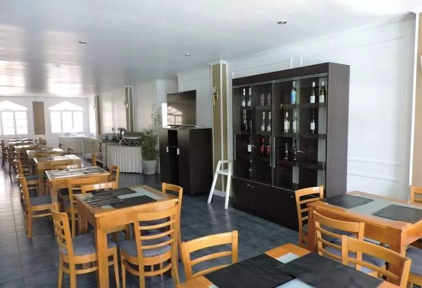 فندق Julio Cesar