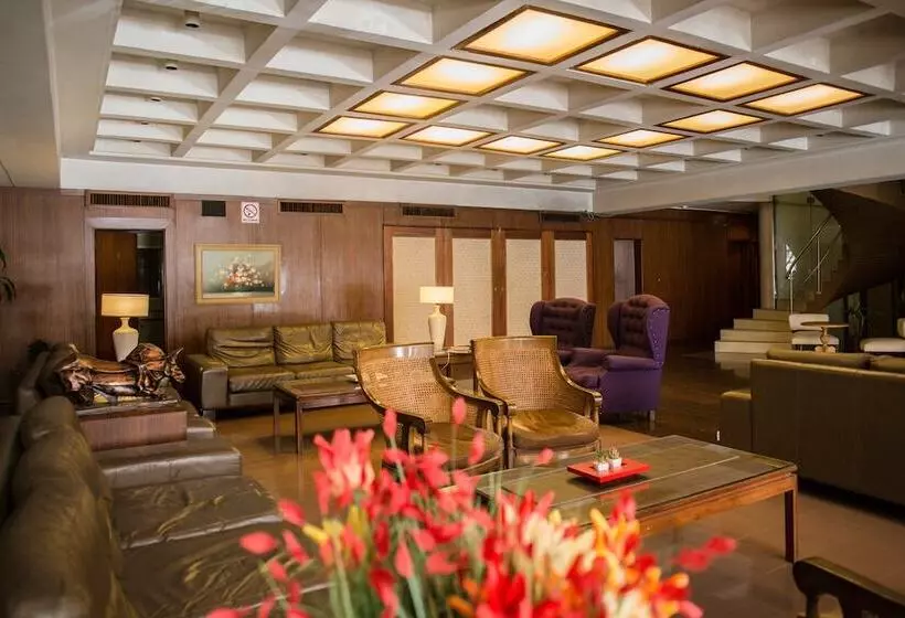 فندق Julio Cesar