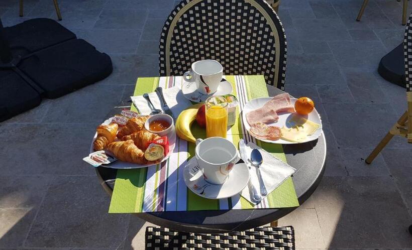 فندق Les Bastides Saint Paul