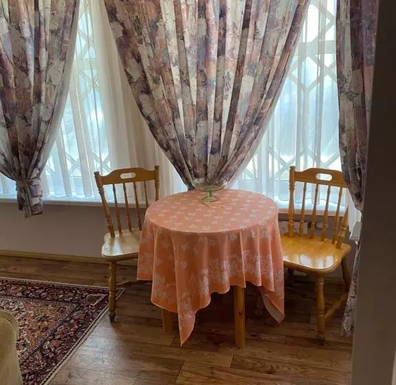 هتل Majori Guesthouse