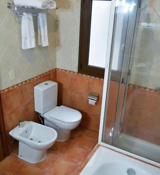 Gardi Hotel & Suites