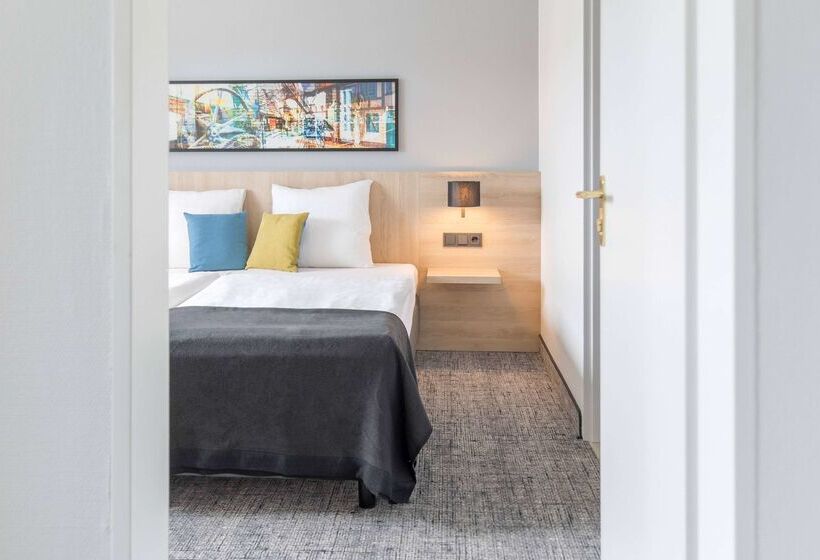 فندق Ramada By Wyndham Flensburg City