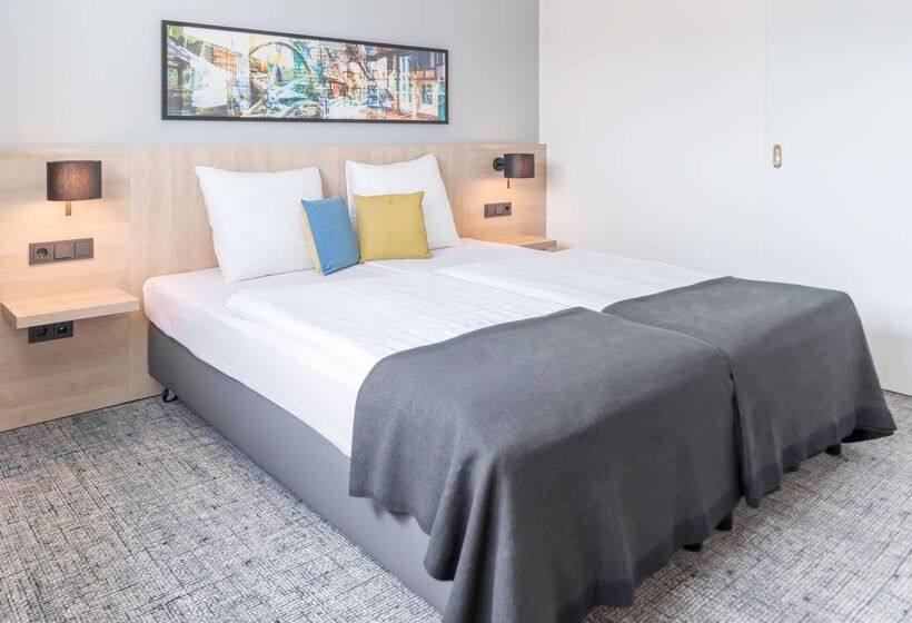 فندق Ramada By Wyndham Flensburg City