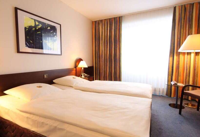 فندق Ramada By Wyndham Flensburg City