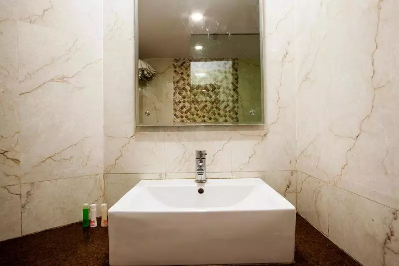 فندق Shiva Continental