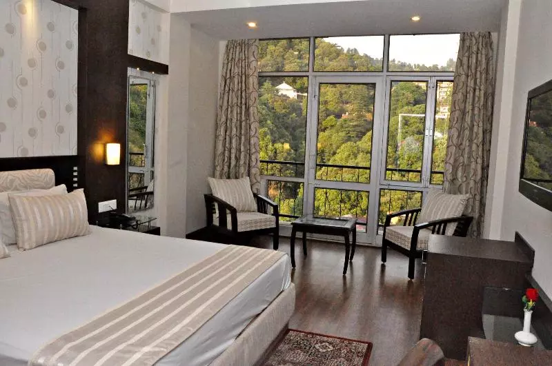 فندق Shiva Continental