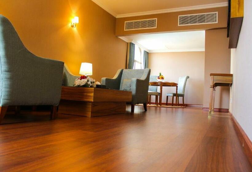 فندق Jeddah Grand