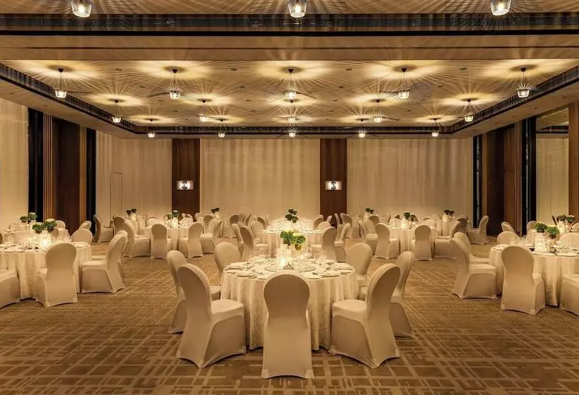 Le Royal Meridien Beach Resort & Spa Dubai