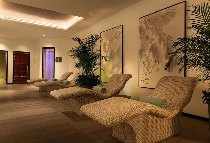 Le Royal Meridien Beach Resort & Spa Dubai