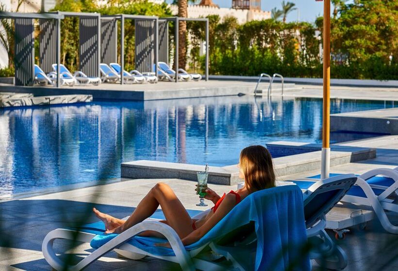 Maritim Jolie Ville Resort & Casino