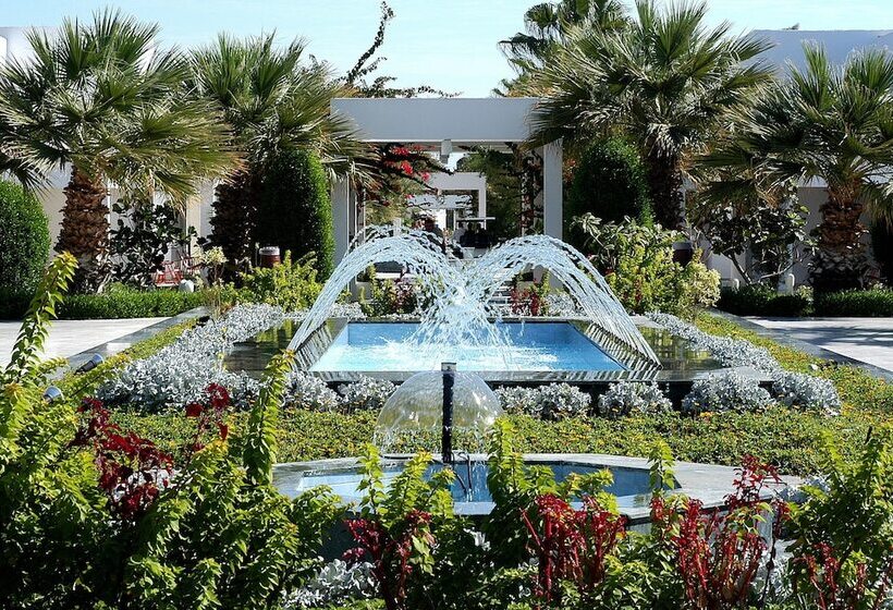 Maritim Jolie Ville Resort & Casino