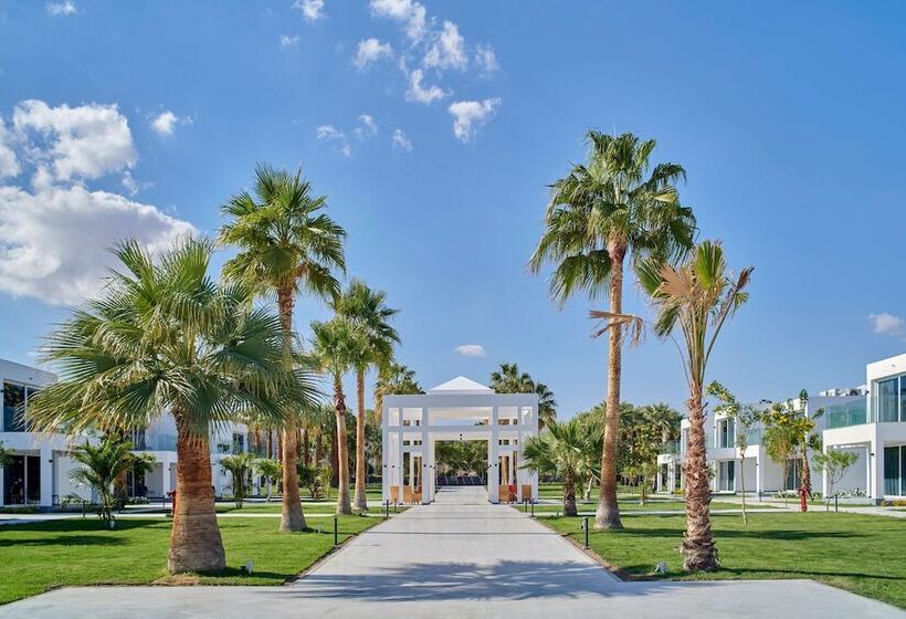 Maritim Jolie Ville Resort & Casino