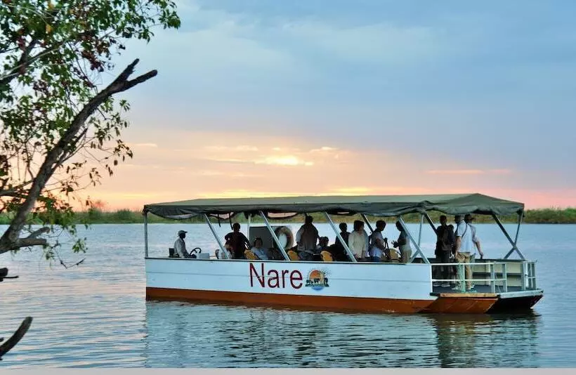 فندق Cresta Mowana Safari Resort & Spa