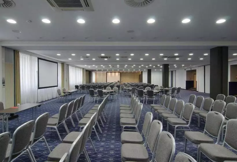 Hotel Holiday Inn Munich Unterhaching, An Ihg