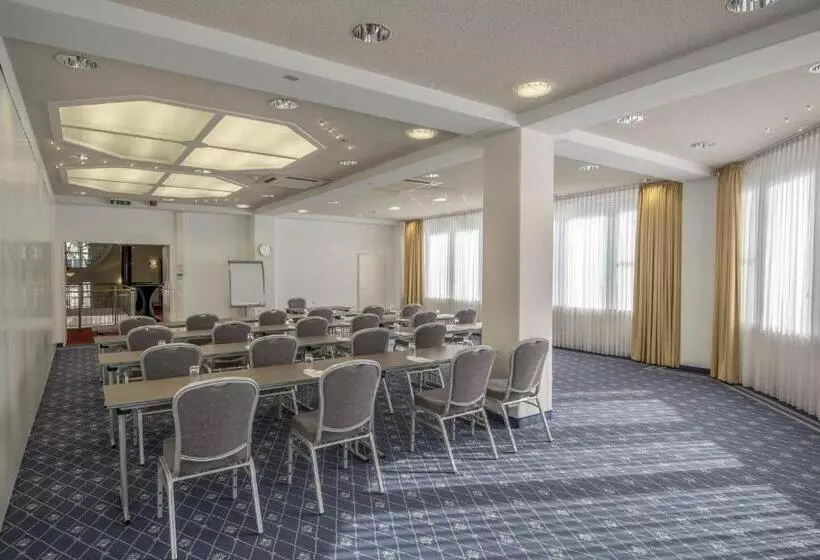 Hotel Holiday Inn Munich Unterhaching, An Ihg