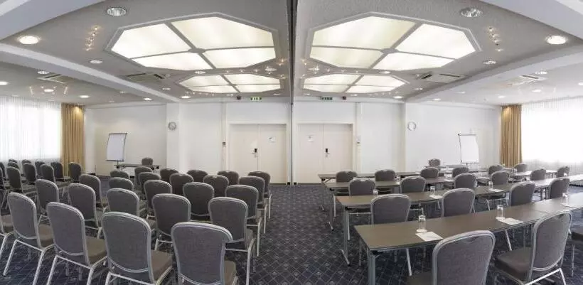 Hotel Holiday Inn Munich Unterhaching, An Ihg