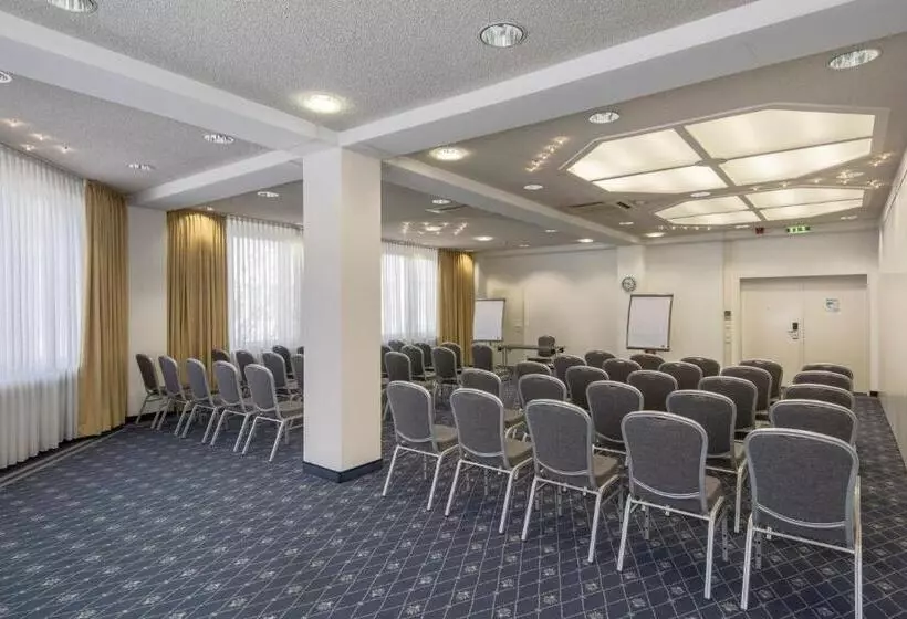 Hotel Holiday Inn Munich Unterhaching, An Ihg