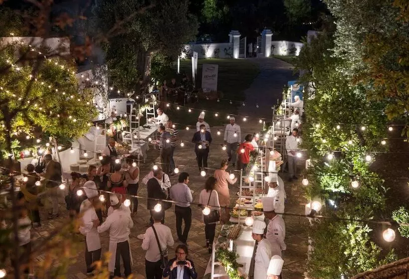 Отель Masseria Il Melograno