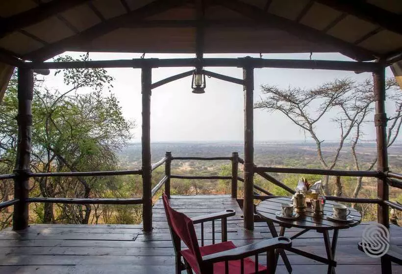 בית מלון כפרי Kirawira Serena Camp