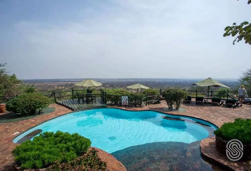 בית מלון כפרי Kirawira Serena Camp