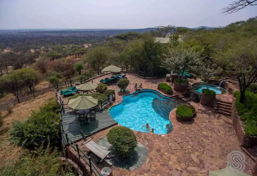 בית מלון כפרי Kirawira Serena Camp