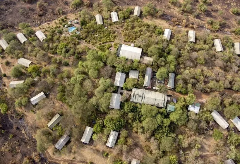 בית מלון כפרי Kirawira Serena Camp