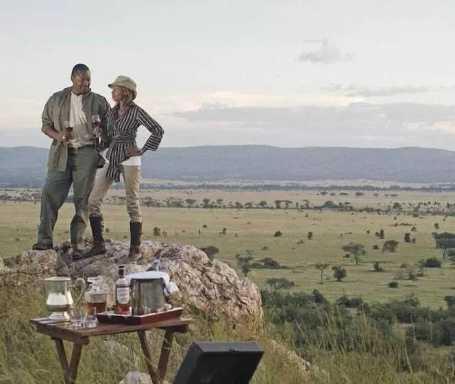 בית מלון כפרי Kirawira Serena Camp