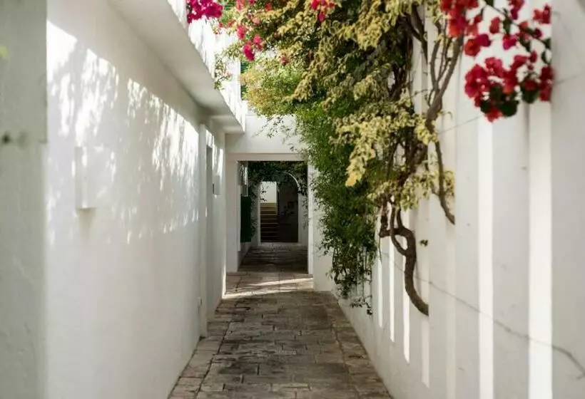 Отель Masseria Il Melograno
