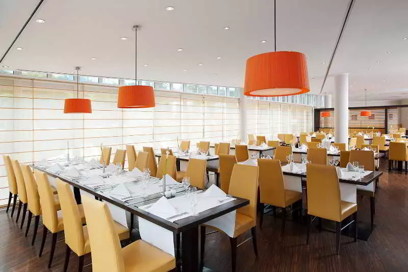 هتل Nh Berlin Potsdam Conference Center