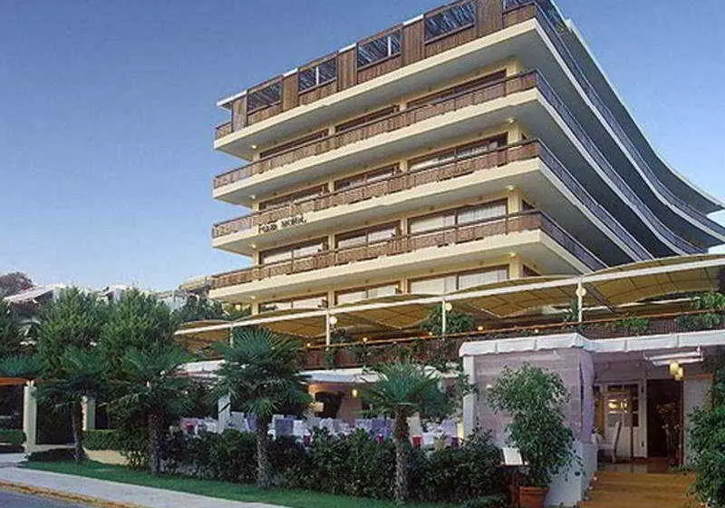 Hotel Plaza Vouliagmeni