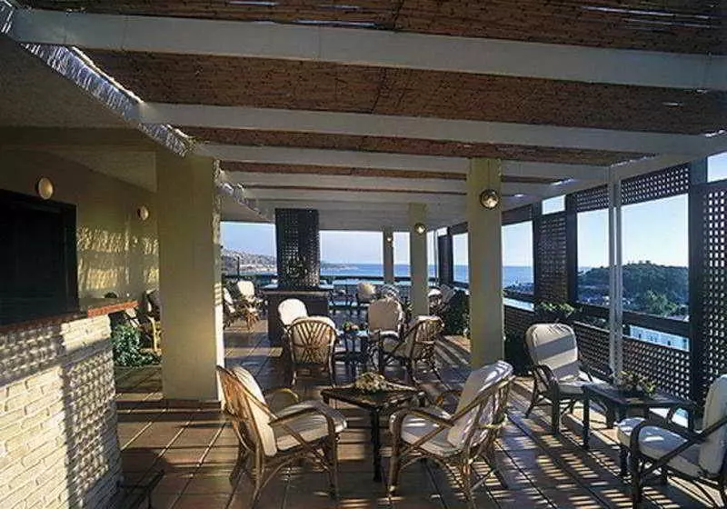 Hotel Plaza Vouliagmeni