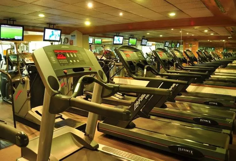 هتل Royal Pedregal