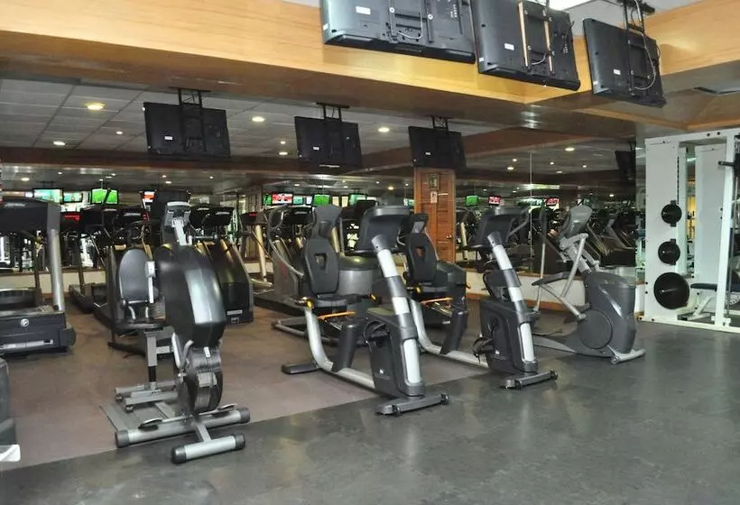 هتل Royal Pedregal