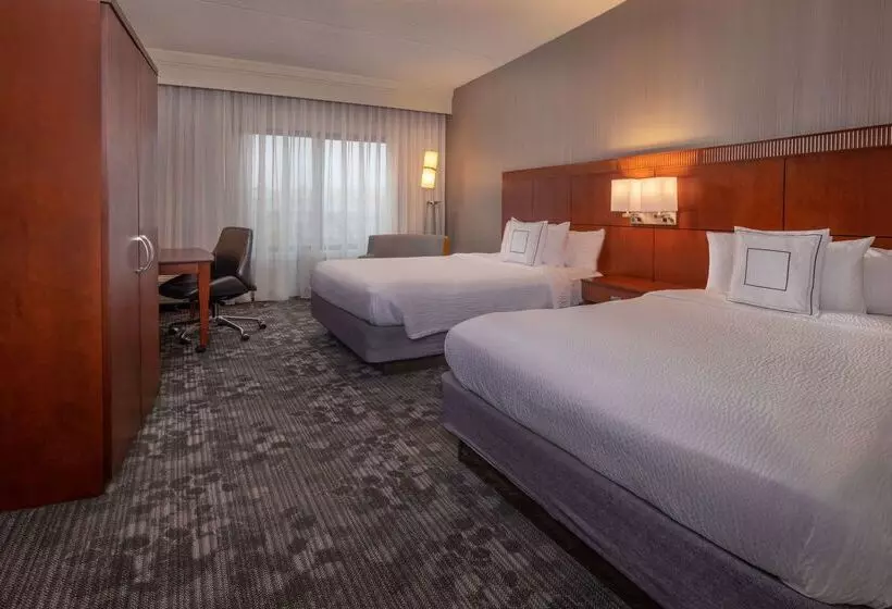 هتل Sonesta Select Newark Christiana Mall