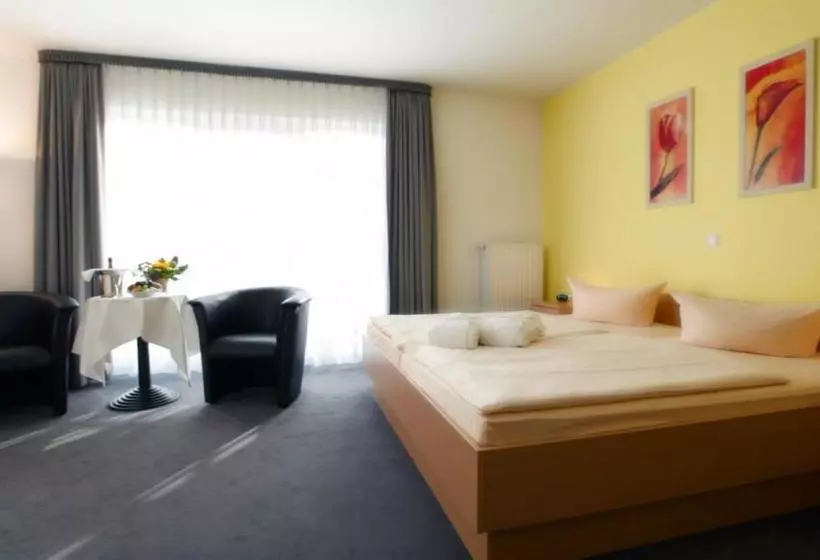 فندق Strand Plau