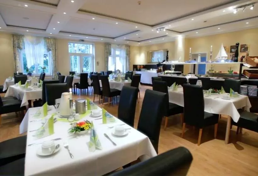 فندق Strand Plau