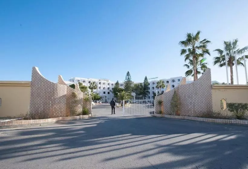 هتل Thapsus Beach Resort