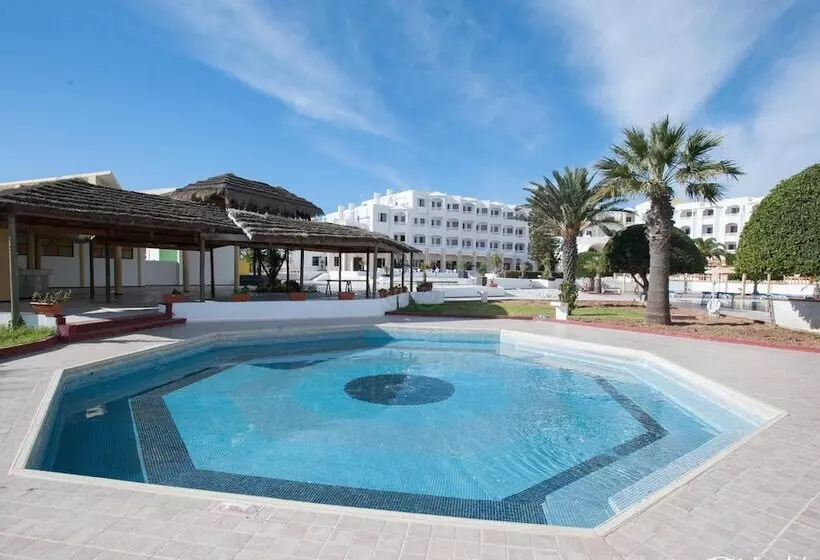 هتل Thapsus Beach Resort