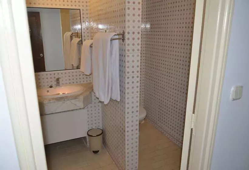 هتل Thapsus Beach Resort