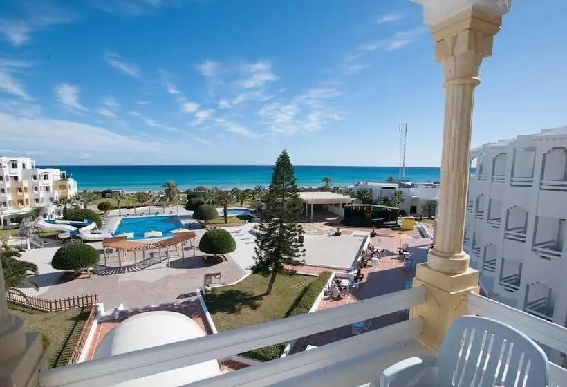 هتل Thapsus Beach Resort