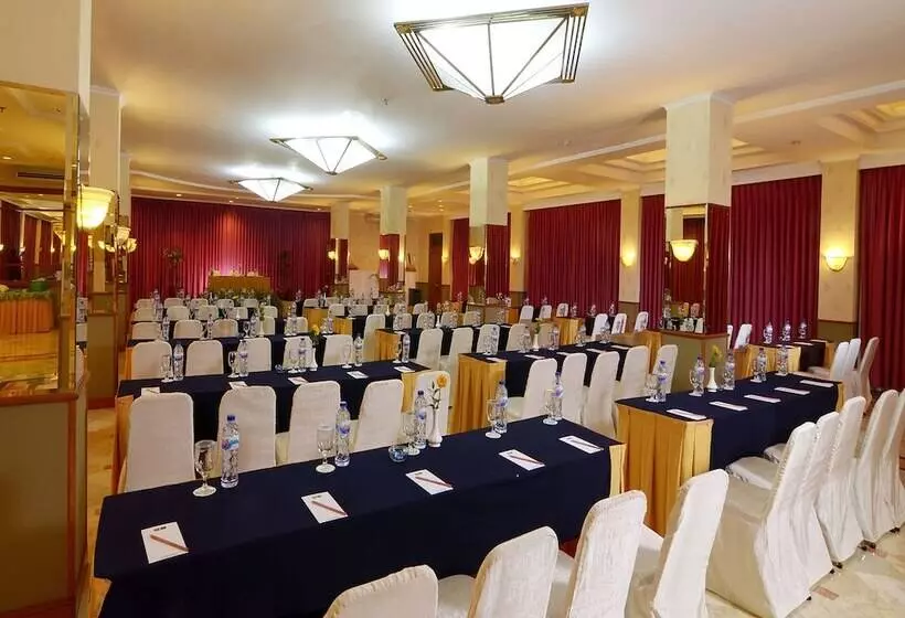 Szálloda The Jayakarta Suites Bandung