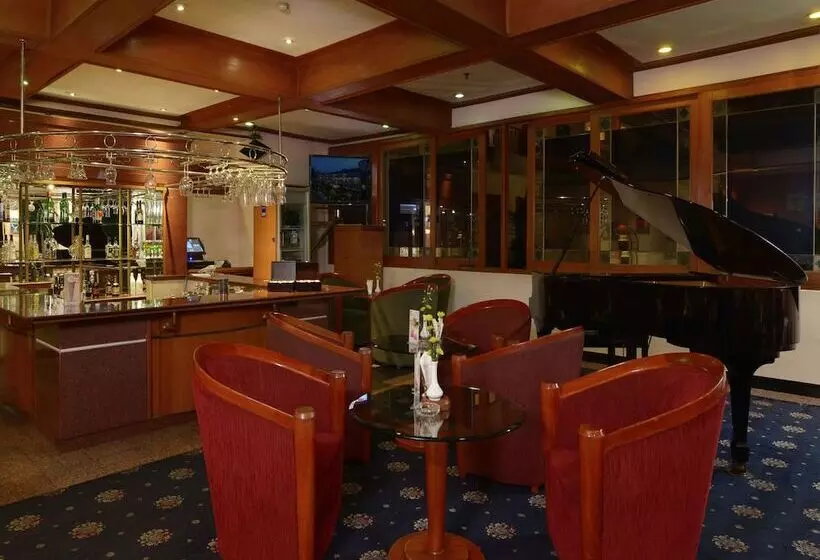 Szálloda The Jayakarta Suites Bandung