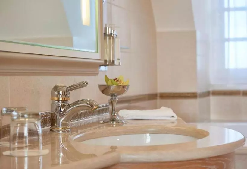 호텔 A Rosa Kurhaus Binz