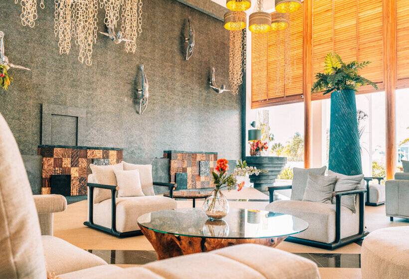 Van Der Valk Plaza Beach & Dive Resort Bonaire