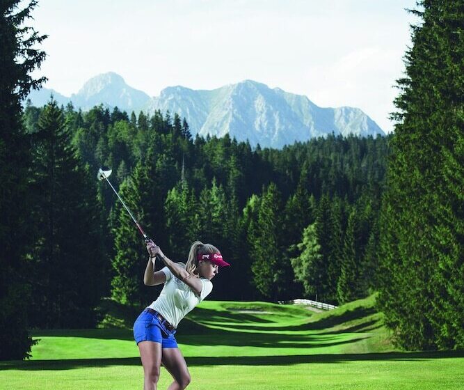 בית מלון כפרי A Vita Viktoria & A Vita Living Luxury Apartments