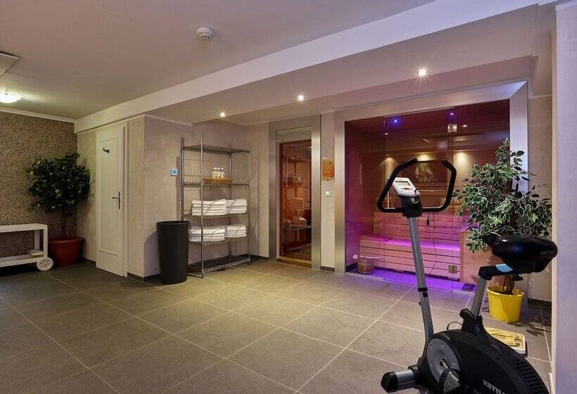 בית מלון כפרי A Vita Viktoria & A Vita Living Luxury Apartments