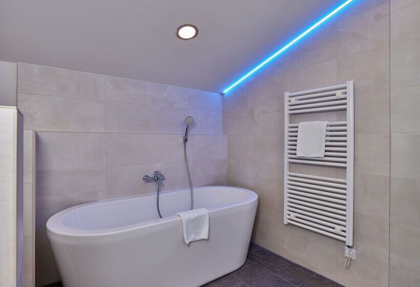 בית מלון כפרי A Vita Viktoria & A Vita Living Luxury Apartments