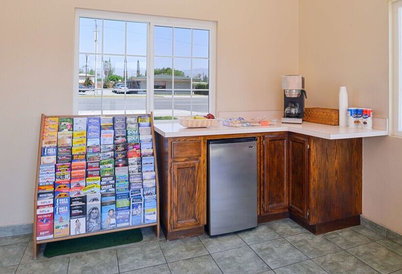 호텔 Americas Best Value Inn Rialto