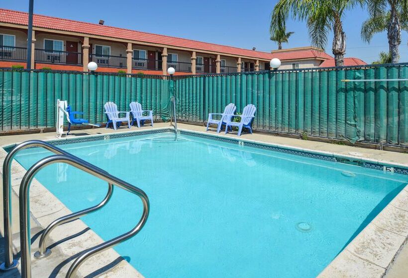 호텔 Americas Best Value Inn Rialto