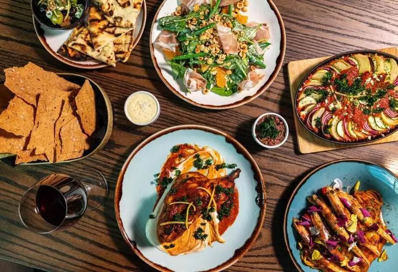 בית מלון כפרי Atheneum Suite